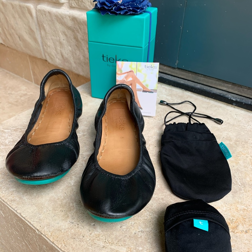 Size 8 Matte Black Tieks by Gavrielli